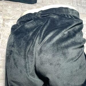 Women's size Medium JUICY COUTURE Black pants brand new never worn without tags